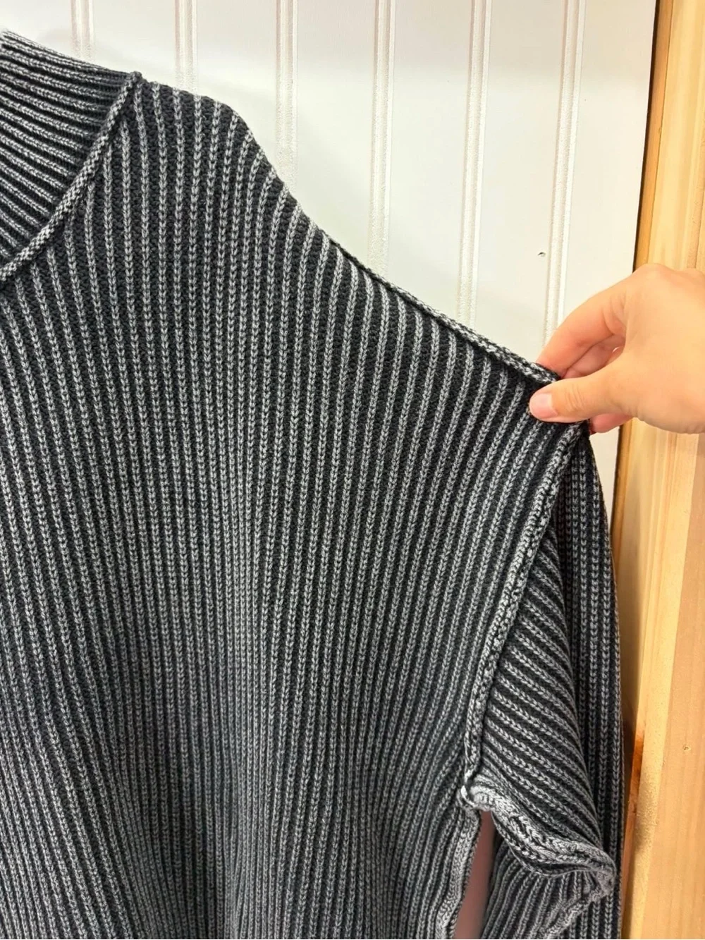 Zenana Outfitters Ribbed acid wash exposed seams Crewneck Sweater in Charcoal